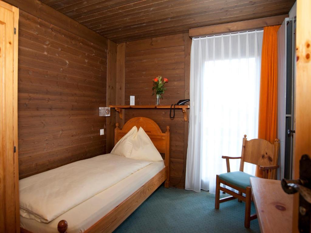 Ambiente Guesthouse Saas-Fee Habitación foto